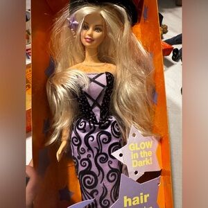 Barbie Halloween Glow Special Edition Barbie Doll Fun, Flexible Hat and Bag